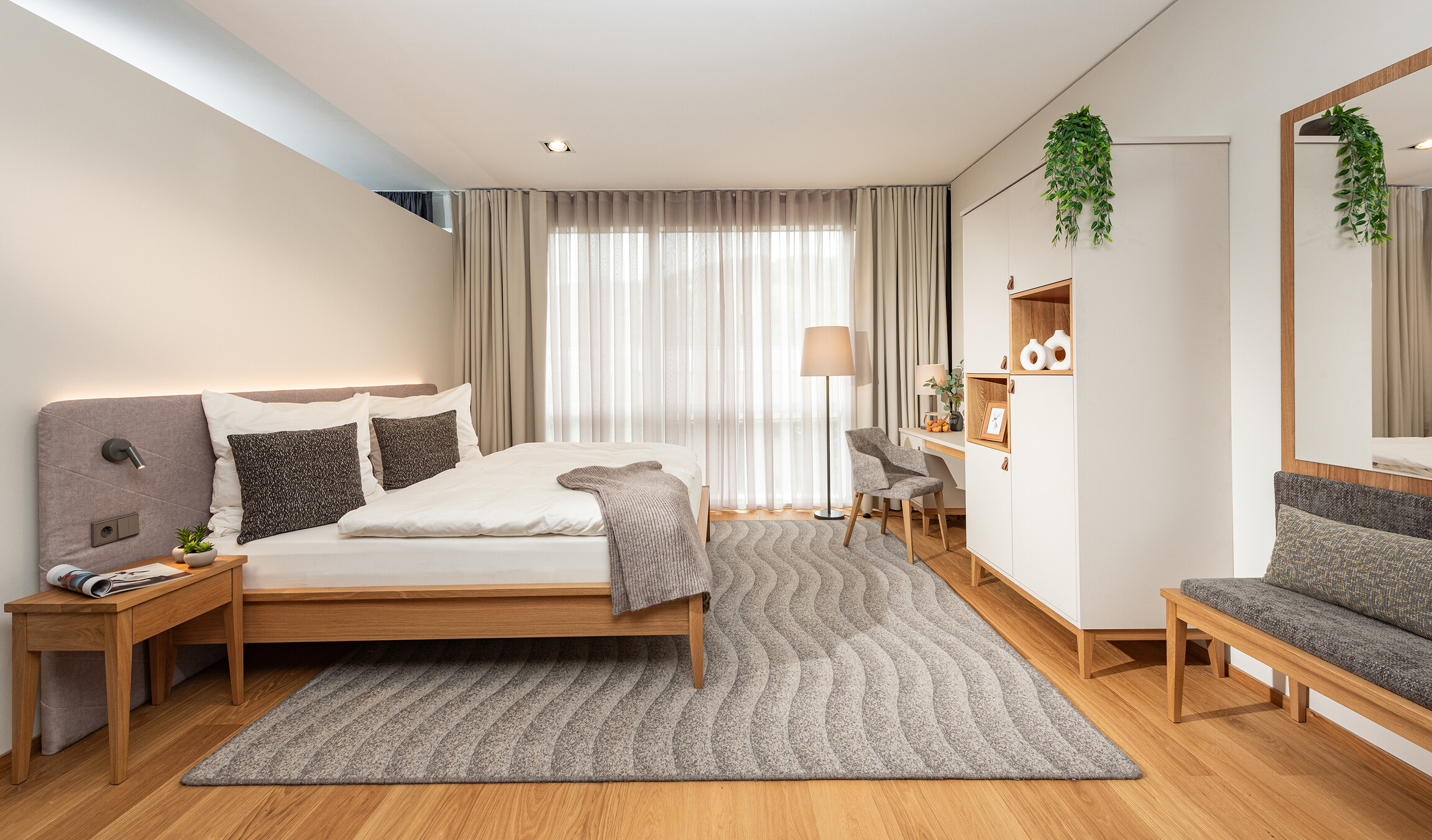 Ulmrich-Showroom-26-7-0000-475-Lr
